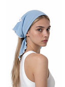Three-bow triangle scarf